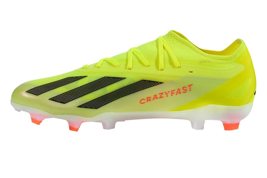 Breathable mesh cleats