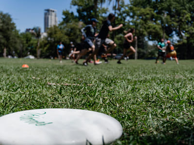 Advanced Ultimate Frisbee Throws: Expanding Your Arsenal for Better Offensive Tactics