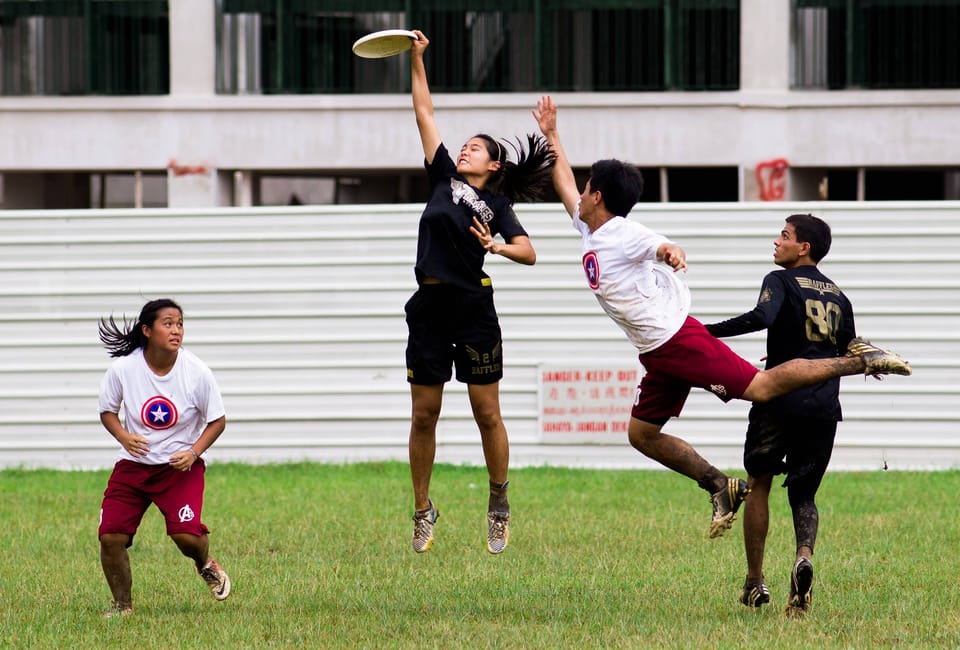 Building Team Chemistry: How to Develop Strong Connections with Your Ultimate Frisbee Teammates