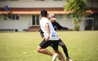 Is double teaming allowed in Ultimate Frisbee?